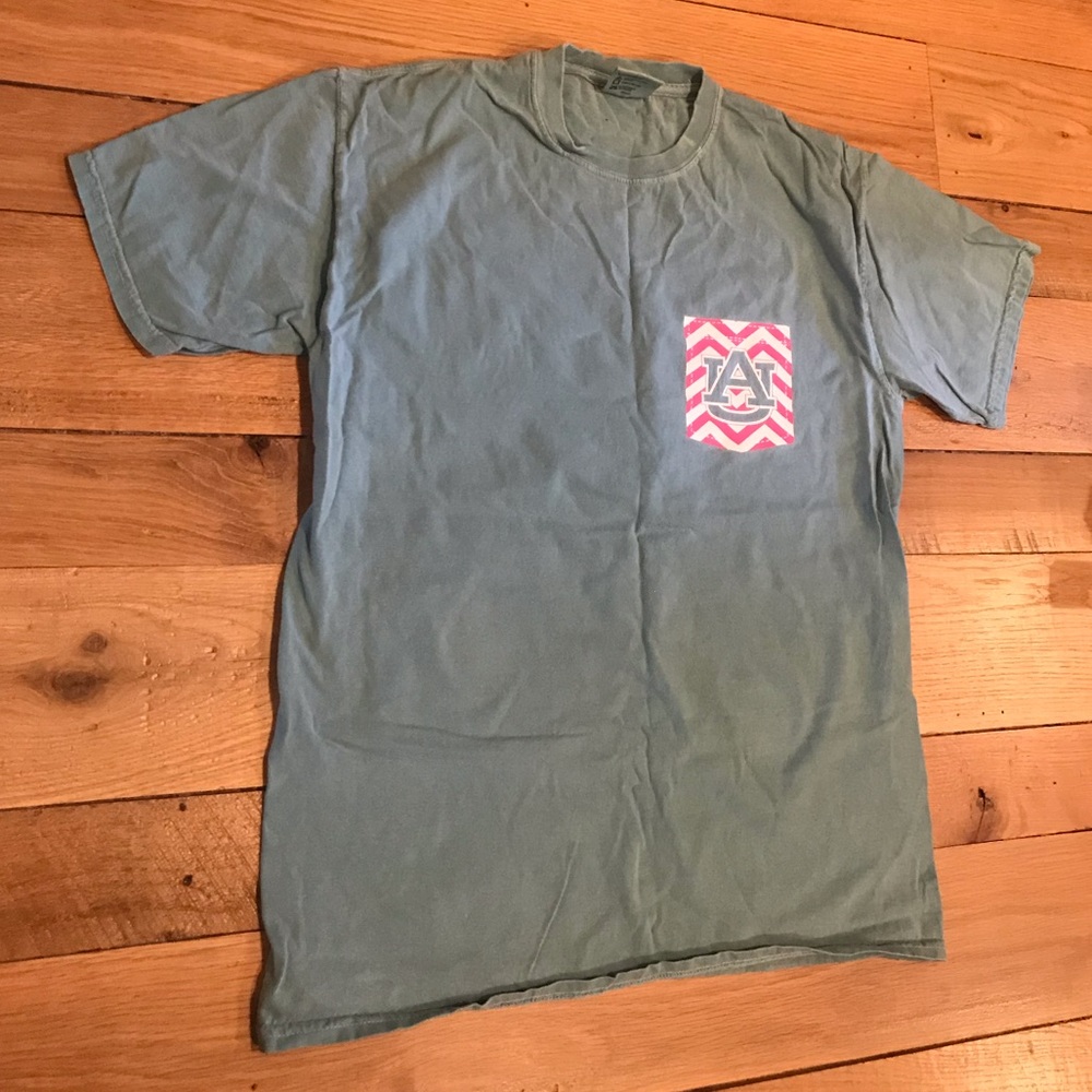 Women’s Shirt - Picture 3 of 3
